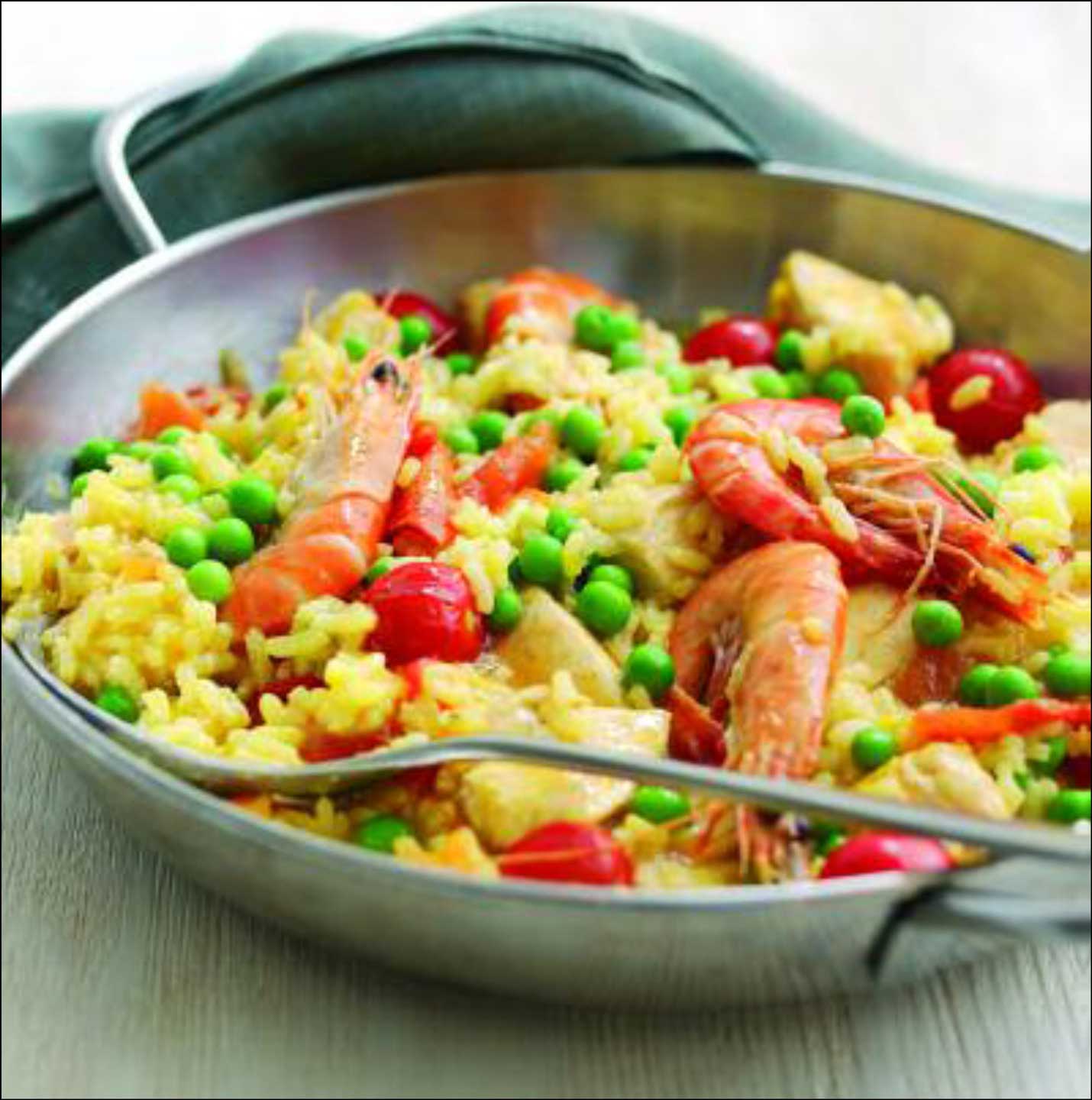 Spanish Chicken Paella Recipe with Pea and Prawn