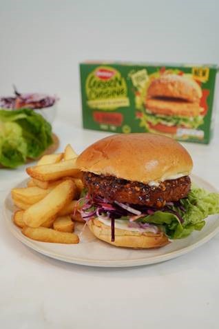 Hot & Sticky Chicken-Free Burger
